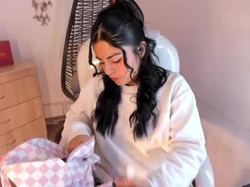 Catalina_Naughtyy Chaturbate stream image from April 24, 2025