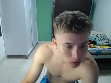 Cristopher_2004 Chaturbate stream image from April 24, 2025