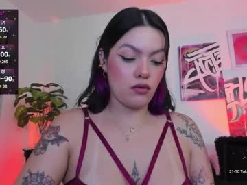 Misshuntt3rs Chaturbate stream image from April 24, 2025