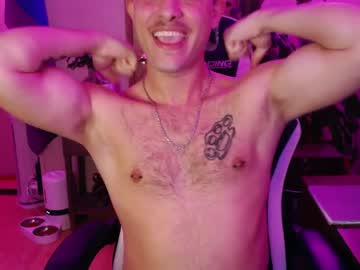 Andyxlive Chaturbate stream image from April 24, 2025