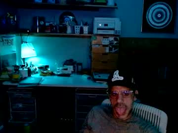 Jareth_Returns Chaturbate stream image from April 24, 2025