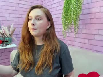 Madelinejakson Chaturbate stream image from April 24, 2025