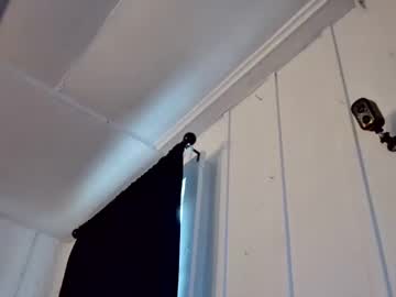 Smokescreen Chaturbate stream image from April 24, 2025