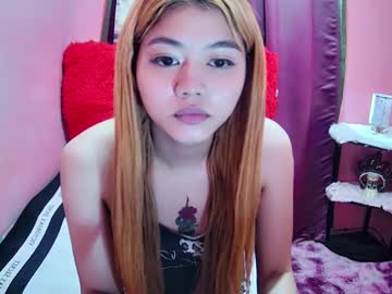 Trixiecollins Chaturbate stream image from April 24, 2025