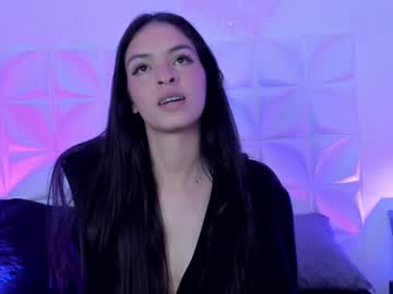 Bellaajoness Chaturbate stream image from April 24, 2025