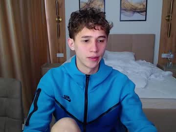 _Kurt Chaturbate stream image from April 24, 2025