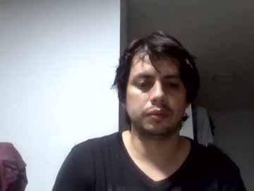 Luixxxr Chaturbate stream image from April 24, 2025