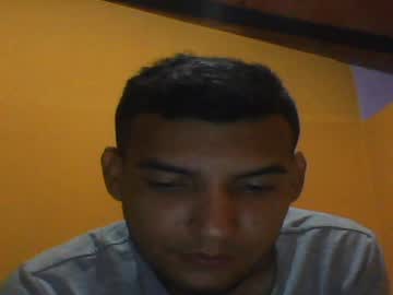 Andres_940794 Chaturbate stream image from April 24, 2025