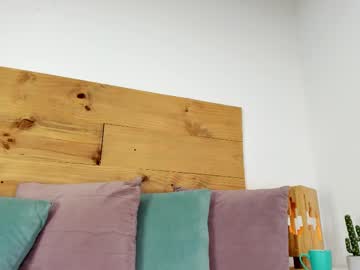 Juliana_Saaenz Chaturbate stream image from April 24, 2025