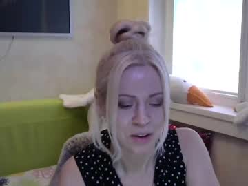 Jenny_Garris Chaturbate stream image from April 24, 2025