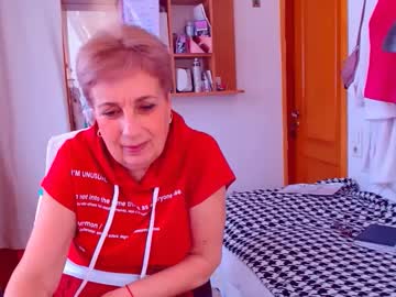 Kira9476 Chaturbate stream image from April 24, 2025