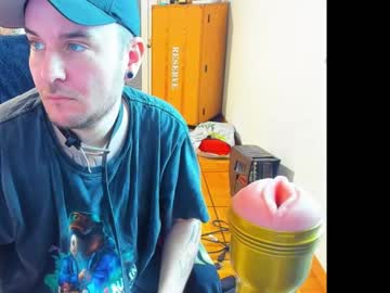 Ohihoe92 Chaturbate stream image from April 24, 2025