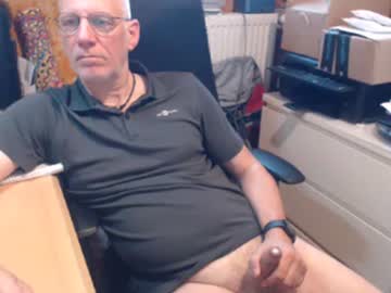 Pm0365 Chaturbate stream image from April 24, 2025