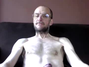 Basiccamguy Chaturbate stream image from April 24, 2025
