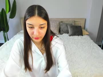 Carrie_Roberts Chaturbate stream image from April 24, 2025