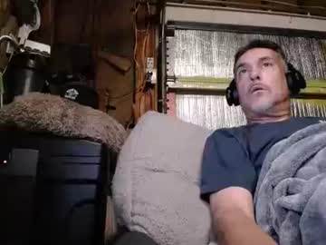 Comeongirlts Chaturbate stream image from April 24, 2025