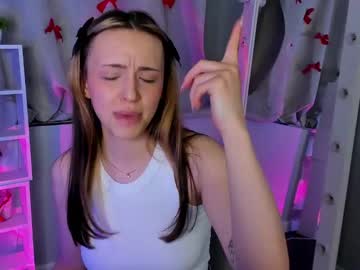 Mipsymipson Chaturbate stream image from April 24, 2025