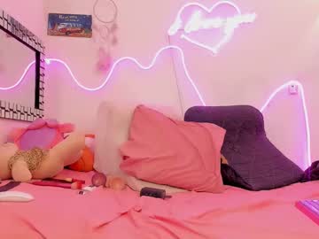 Nicky_Teem Chaturbate stream image from April 24, 2025