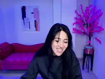 Leia_Queens Chaturbate stream image from April 24, 2025