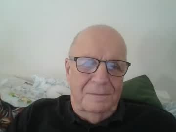 Oggi95 Chaturbate stream image from April 24, 2025