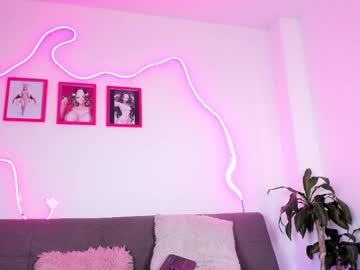Artmiajoy Chaturbate stream image from April 24, 2025