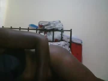 Beckqee Chaturbate stream image from April 24, 2025
