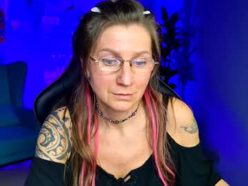 Fridatander Chaturbate stream image from April 24, 2025