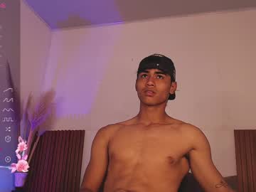Zander_2120 Chaturbate stream image from April 24, 2025