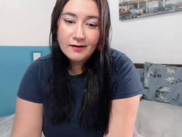 Ema_Gray8 Chaturbate stream image from April 24, 2025