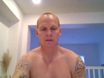 Tommygunsfit Chaturbate stream image from April 24, 2025