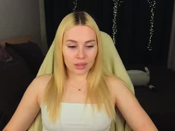 Alena_Hot_Sex Chaturbate stream image from April 24, 2025
