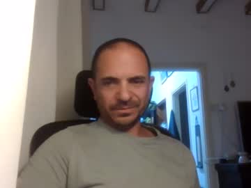 Emmagold123 Chaturbate stream image from April 24, 2025