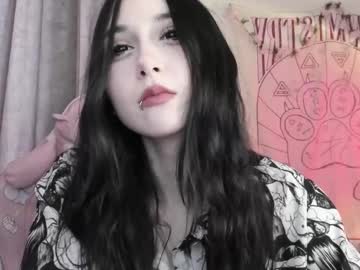 Holy420loly Chaturbate stream image from April 24, 2025
