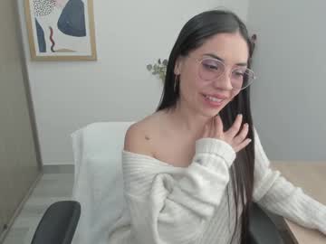 Lauryn_Chills Chaturbate stream image from April 24, 2025