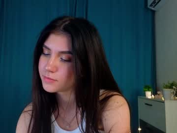 Annaharrison Chaturbate stream image from April 24, 2025