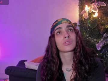 Ella_Flame_ Chaturbate stream image from April 24, 2025