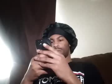 Kxxxng Chaturbate stream image from April 24, 2025