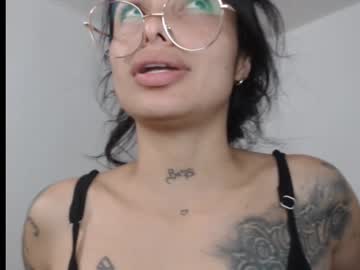 Lilpalacio Chaturbate stream image from April 24, 2025
