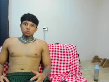 Mely_Axxel Chaturbate stream image from April 24, 2025