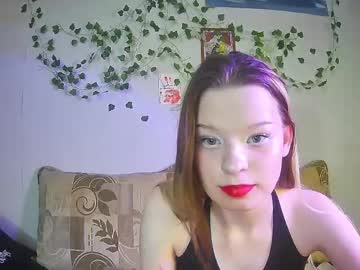 Mevvlia Chaturbate stream image from April 24, 2025