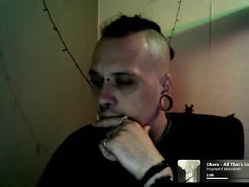 Nezvers Chaturbate stream image from April 24, 2025