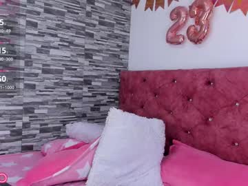 Skyhotgirl Chaturbate stream image from April 24, 2025