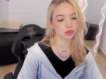 Ambberr_Tay Chaturbate stream image from April 24, 2025