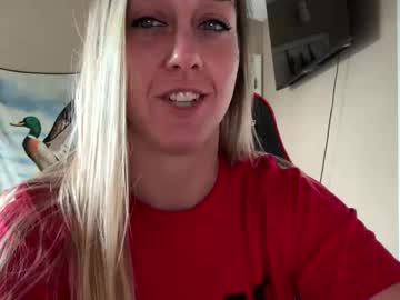 Musclemommy92 Chaturbate stream image from April 24, 2025