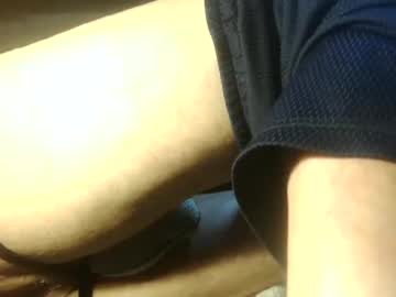 Caughtnaked Chaturbate stream image from April 24, 2025