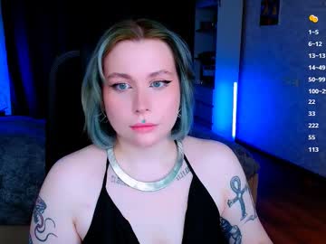 Greenwitch_ Chaturbate stream image from April 24, 2025