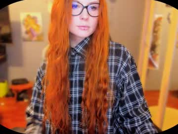 Klementinagirl Chaturbate stream image from April 24, 2025