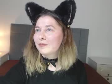 Michellewipe Chaturbate stream image from April 24, 2025