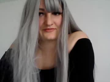 Miki_Snow Chaturbate stream image from April 24, 2025