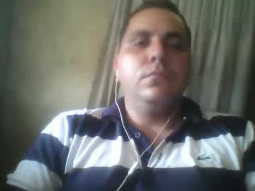 Roger3600 Chaturbate stream image from April 24, 2025